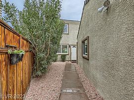 987 Bel Air Cir, Winchester, Nv 89109 . Awesome House For Rent in Winchester, NV (Photo 2 of 9)