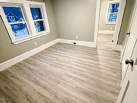 110 Exeter Rd, Newmarket, Nh 03857 . House For Rent in Newmarket, NH (Photo 5 of 12)