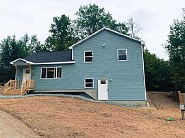 104 Timber Ln, Littleton, Nh 03561  Unique House For Rent in Littleton, NH (Photo 2 of 12)