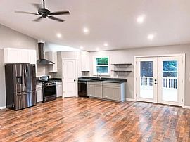 104 Timber Ln, Littleton, Nh 03561  Unique House For Rent in Littleton, NH (Photo 3 of 12)