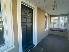 424 Robins St, Roselle, Nj 07203 . House For Rent in Roselle, NJ (Photo 3 of 10)