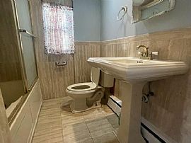 424 Robins St, Roselle, Nj 07203 . House For Rent in Roselle, NJ (Photo 9 of 10)