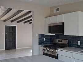 3135 Graceland Dr Ne, Albuquerque, Nm 87110 . House For Rent in Albuquerque, NM (Photo 7 of 10)