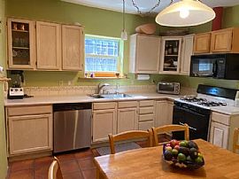 527 Alarid St, Santa Fe, Nm 87501 . Home Sweet Home For Rent in Santa Fe, NM (Photo 9 of 9)