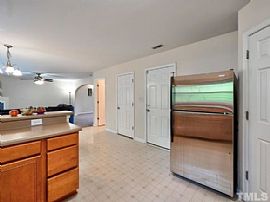 6 Stepney Ct, Durham, Nc 27713 . Comfortable House For Rent in Durham, NC (Photo 6 of 11)