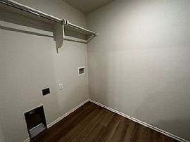 10817 Nw 119th St, Yukon, Ok 73099     Available For Rent  in Yukon, OK (Photo 6 of 11)