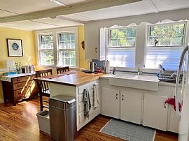 495 Congdon Hill Rd, Saunderstown, Ri 02874 in Saunderstown, RI (Photo 6 of 9)