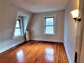 125 Smith St, Cranston, Ri 02905 in Cranston, RI (Photo 8 of 10)