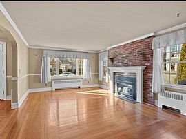 55 Jastram St, Providence, Ri 02908 in Providence, RI (Photo 7 of 11)