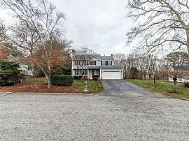 25 Lookout Ln, South Kingstown, Ri 02879 in South Kingstown, RI