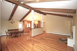 4 Sherwood Ln, Smithfield, Ri 02828 in Smithfield, RI (Photo 5 of 10)