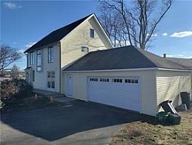 1705 Wampanoag Trl, Barrington, Ri 02806 in Barrington, RI