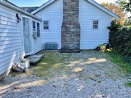 495 Congdon Hill Rd Unit Cottage, North Kingstown, Ri 02874 in North Kingstown, RI (Photo 2 of 6)