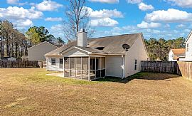 323 Edenton Rd, Goose Creek, Sc 29445  Lovely House For Rent in Goose Creek, SC (Photo 3 of 11)