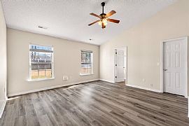 323 Edenton Rd, Goose Creek, Sc 29445  Lovely House For Rent in Goose Creek, SC (Photo 8 of 11)