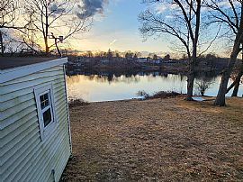 1164 Lonsdale Ave, # 1, Lincoln, Ri 02865 in Lincoln, RI