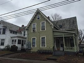 19 Grant St, Apt 3, Burlington, Vt 05401 in Burlington, VT