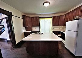 704 S Wisconsin St, Mitchell, Sd 57301   For Rent in Mitchell, SD (Photo 5 of 10)