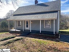 This Home Is Ready to Move In in Startex, SC