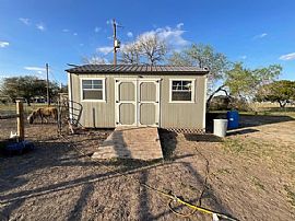 653 S County Road 305, Orange Grove, Tx 78372   in Orange Grove, TX (Photo 3 of 12)