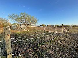 653 S County Road 305, Orange Grove, Tx 78372   in Orange Grove, TX (Photo 4 of 12)