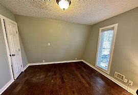 Unique 3br/2 Full Bath Home with a Finished Basement in Louisville, KY (Photo 9 of 10)