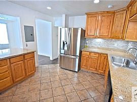 385 E Center St, Clearfield, Ut 84015  Great House For Rent in Clearfield, UT (Photo 5 of 10)