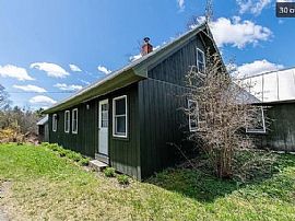 897 Cemetery St, Brookfield, Vt 05036  Rent $500 Deposit $500 in Brookfield, VT (Photo 2 of 6)