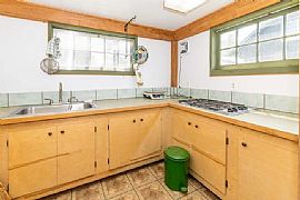 897 Cemetery St, Brookfield, Vt 05036  Rent $500 Deposit $500 in Brookfield, VT (Photo 3 of 6)