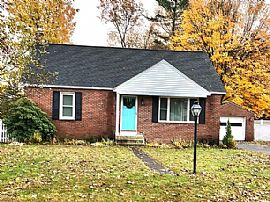 6 Clems Dr, Essex Junction, Vt 05452 in Essex Junction, VT (Photo 2 of 10)