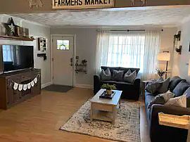 3bdrm/2bath Oasis with Pool in Winston Salem, NC (Photo 3 of 12)