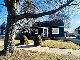 5015 29th Ave, Kenosha, Wi 53140   House For Rent in Kenosha, WI (Photo 2 of 12)