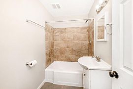 3710 S 46th St Unit 3712, Greenfield, Wi 53220   Unique House in Greenfield, WI (Photo 8 of 10)