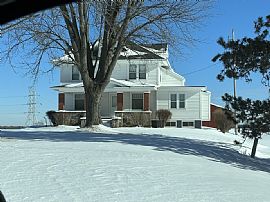 W215s9570 Crowbar Dr, Muskego, Wi 53150  House For Rent in Muskego, WI (Photo 2 of 9)