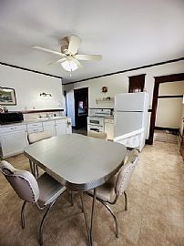 W215s9570 Crowbar Dr, Muskego, Wi 53150  House For Rent in Muskego, WI (Photo 4 of 9)