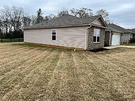 136 Cambridge Park Dr, Montevallo, Al 35115  Home For Rent in Montevallo, AL (Photo 2 of 9)