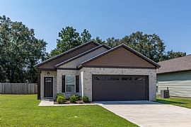 147 Heyward Dr, Dothan, Al 36303  Lovely House For Rent in Dothan, AL