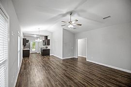 147 Heyward Dr, Dothan, Al 36303  Lovely House For Rent in Dothan, AL (Photo 3 of 10)