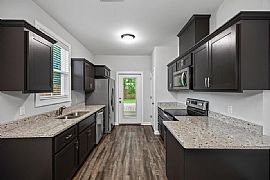 147 Heyward Dr, Dothan, Al 36303  Lovely House For Rent in Dothan, AL (Photo 5 of 10)