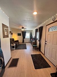 1115 21st Ave, Fairbanks, Ak 99701 Lovely House in Fairbanks, AK (Photo 4 of 7)