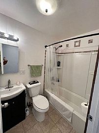 1115 21st Ave, Fairbanks, Ak 99701 Lovely House in Fairbanks, AK (Photo 5 of 7)