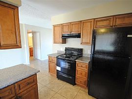 4649 W Hubbell St, Phoenix, Az 85035  Charming House in Phoenix, AZ (Photo 5 of 10)