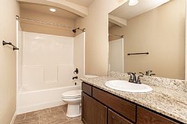 4317 W Murfield Dr, Rogers, Ar 72758  Available For Rent in Rogers, AR (Photo 9 of 12)