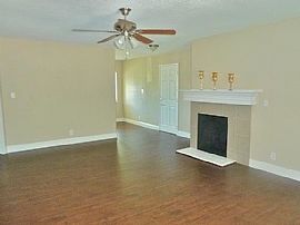 1220 Shadowglen Rd, Sacramento, Ca 95864  Charming House in Sacramento, CA (Photo 3 of 6)