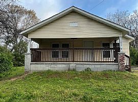Two Beds For Rent in 1020 E Harrison Ave, Gastonia in Gastonia, NC