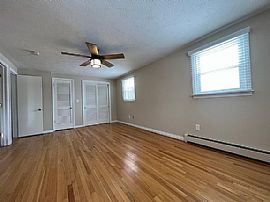 16 Eastview Dr, Vernon, Ct 06066 in Vernon, CT (Photo 8 of 9)