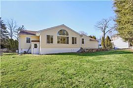 58 Maryanne Ln, Stamford, Ct 06905 in Stamford, CT (Photo 2 of 10)