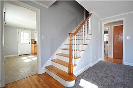 63 S Center St, Windsor Locks, Ct 06096  House For Rent in Windsor Locks, CT (Photo 4 of 10)