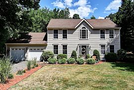 152 Kate Ln, Tolland, Ct 06084 in Tolland, CT (Photo 2 of 9)