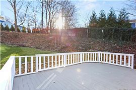 25 Pequot Ave, Fairfield, Ct 06890 in Fairfield, CT (Photo 2 of 12)